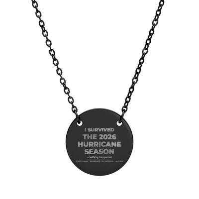 Circle Necklace (Engraving) in Black PVD coating